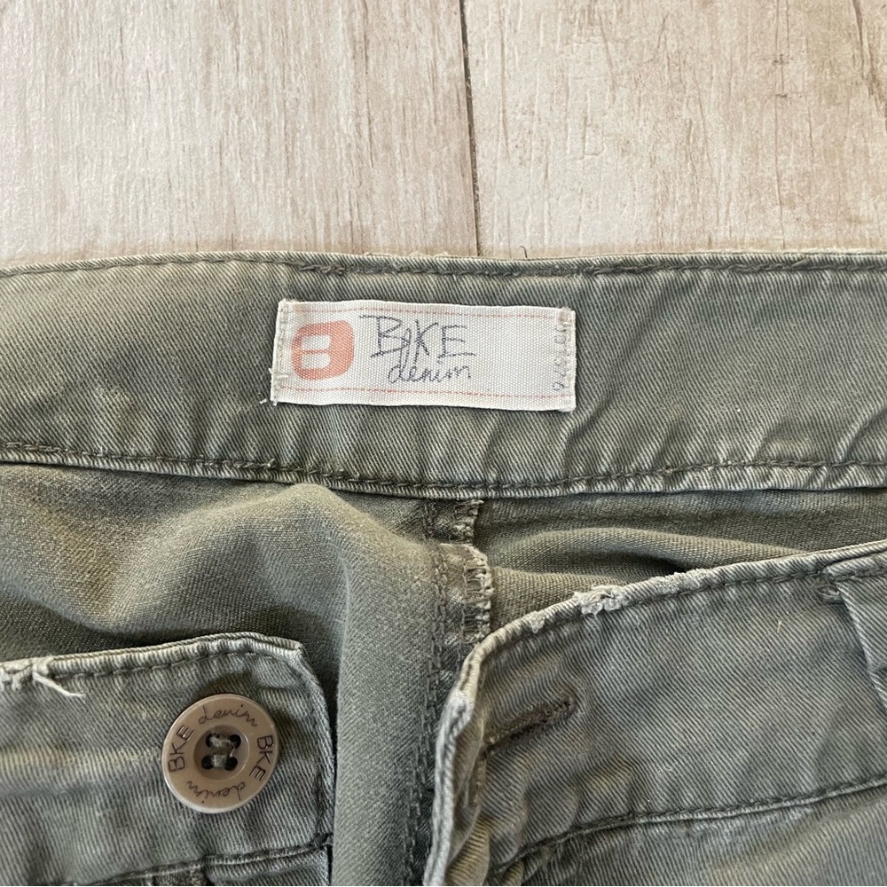 BKE Cargo Boot Cut Jeans Distressed Size 28 x 35-1/2 - Picture 5 of 9
